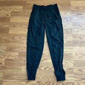 Lululemon dance pant 4